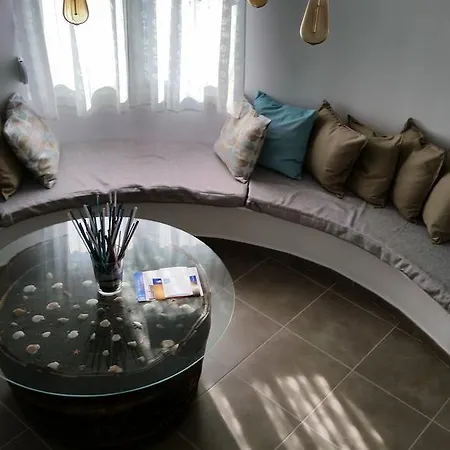 Abelomilos Exclusive Apartment Imerovigli (Santorini)