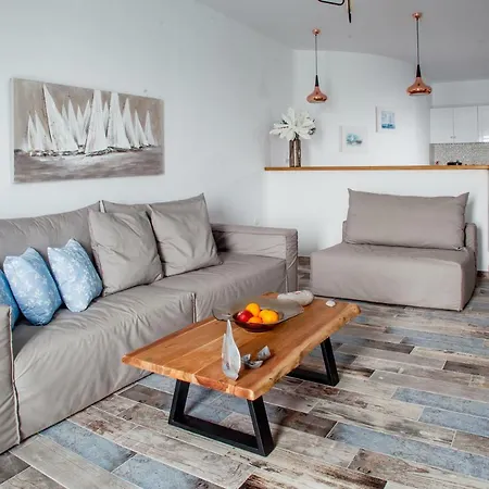 Abelomilos Exclusive Apartment